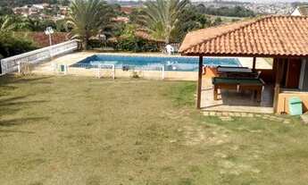 Imagem 1: Chácara para venda com 160 metros quadrados com 3 quartos