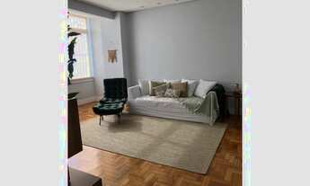 Imagem 2: Apartamento para venda possui 70 metros quadrados com 2 quartos em Botafogo - Rio de Janei