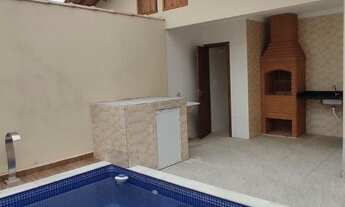 Imagem 2: Casa com piscina lado praia em Mongaguá