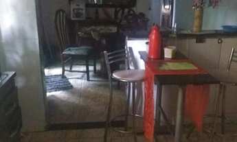 Imagem 3: Sobrado para Venda em Suzano, Parque Maria Helena, 5 dormitórios, 2 banheiros, 2 vagas