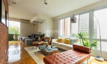 Imagem 2: Apartamento com muita luz natural e reforma contemporânea no jardim paulista