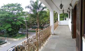 Imagem 4: Casa de condomínio para venda possui 1760 metros em Alphaville- Barueri-SP