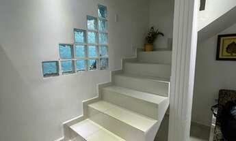 Imagem 3: Casa para venda possui 125 metros quadrados com 4 quartos em Jardim Adriana - Guarulhos