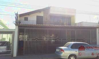 Imagem: Sobrado, 4 dormitórios, suíte. Uso residencial/comercial