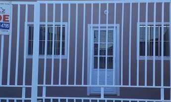 Imagem 1: Casa para venda tem 65 metros quadrados com 2 quartos sendo deles um suíte