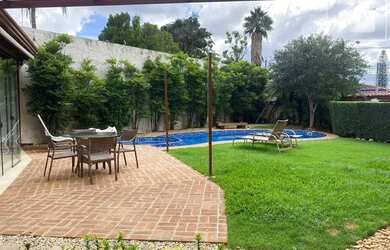 Imagem 4: Casa com 5 quartos à venda em Vila Brandina