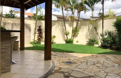 Imagem 2: Casa para aluguel possui 200 metros quadrados com 4 quartos