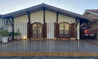 Imagem: CASA com 3 dormitórios à venda com 360m²