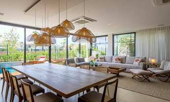 Imagem 4: Casa de condomínio a venda com 269m 3/4 suítes 5 banheiros e piscina