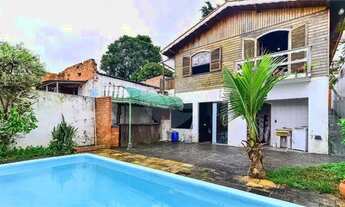 Imagem 2: Casa à venda com 300m², 4 quartos, 1 suíte e 4 vagas