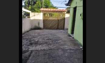 Imagem 2: Duas casas no mesmo terreno