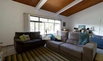 Imagem: Casa com 6 quartos (1 suíte) à venda no