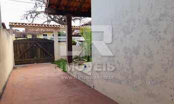 Imagem 2: Casa com 2 quartos em rua asfaltada à menos de 2 minutos da praia do Popeye *LA-03