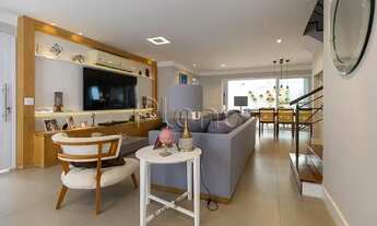 Imagem: Sobrado geminado na região nobre da Hípica