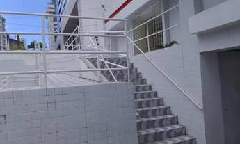 Imagem 6: Casa para aluguel e venda possui 420 metros quadrados com 4 quartos em Boa Viagem - Recife