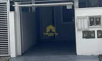 Imagem: Sobrado geminado no bairro Jardim Iririú