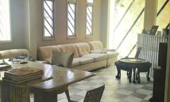 Imagem 2: Casa no Luzia Casa com 4 dormitórios