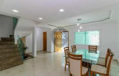 Imagem 2: Sobrado com 3 dormitórios para alugar, 210 m² por R$ 4.300/mês - Uberaba - Curitiba/PR