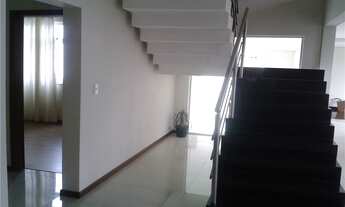 Imagem 6: Casa em estilo contemporâneo construída em terreno de 720m2