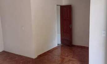 Imagem 3: Aluga se um apt com 2/4 , um banheiro social