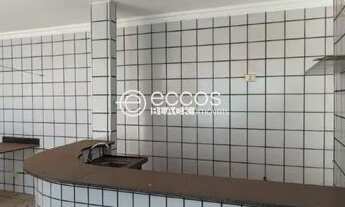 Imagem 3: Casa para aluguel, 3 quartos, 2 suítes, 3 vagas, Tabajaras - Uberlândia/MG