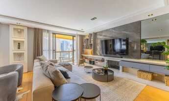 Imagem 2: Apartamento, 03 Suites, 02 Vagas, Agua Verde, Curitiba