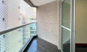 Imagem 7: Cobertura com piscina em Itapuã, na quadra da praia