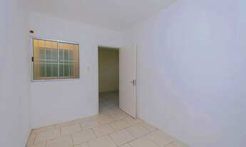 Imagem 6: Prédio à venda nas Três Vendas, Pelotas: 9 apartamentos de 2 quartos, cozinha e banheiro