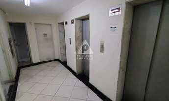 Imagem 4: Sobreloja com 264m² e com 2 banheiros no centro do Rio