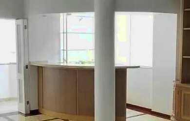 Imagem 2: Apartamento com 3 quartos na Agronômica e vaga de garagem livre