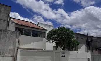 Imagem 2: Casa a venda em região central