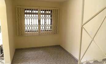 Imagem 7: Imóvel para aluguel possui 85 metros quadrados com 3 quartos em Bacacheri - Curitiba - PR