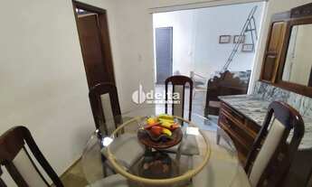 Imagem 7: Casa residencial disponível para Locação E Venda no bairro Cazeca em Uberlândia-MG