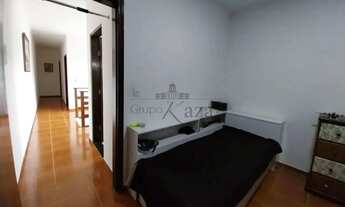 Imagem 7: Oportunidade - Casa Sobrado - Jardim das Indústrias - 3 Dormitórios - 165m²