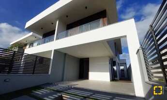 Imagem: Casa à venda próximo ao mar no Jardim