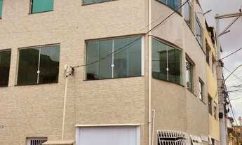 Imagem: Alugo casa terrea 2/4 com garagem portão