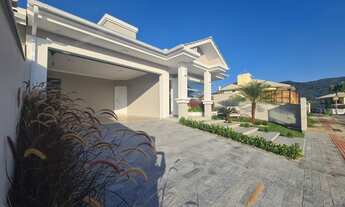 Imagem 3: Casa para venda tem 170 metros quadrados com 3 quartos em Pedra Branca - Palhoça - SC