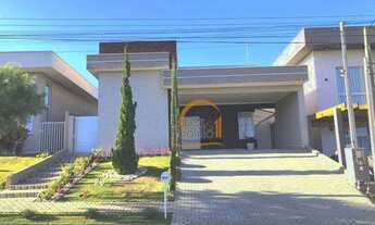 Imagem 2: Linda Casa térrea à venda em condomínio com localização privilegiada em Atibaia! Grande op