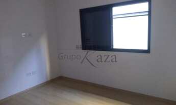 Imagem 7: Casa de condomínio para venda possui 159 metros quadrados com 3 quartos