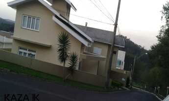 Imagem 2: Belíssimo sobrado em condomínio fechado no Caxambu. 4 ds, sendo 1 suite master com hidroma