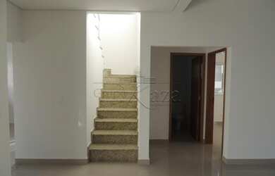 Imagem 5: Sobrado para venda tem 210 metros quadrados com 4 quartos em Loteamento Villa Branca - Jac