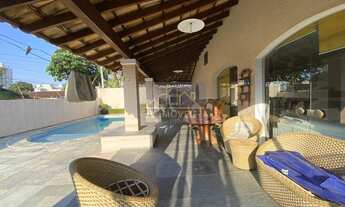 Imagem 2: OPORTUNIDADE! Mansão á venda a 50m da Praia da Enseada com vista para o mar