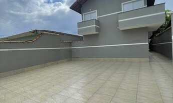 Imagem: Sobrado Novo à 600 metros da praia em Mongaguá