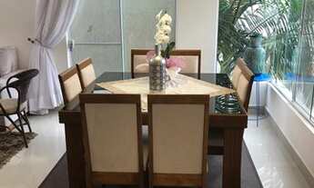 Imagem 4: Casa de condomínio para venda possui 360 m² com 3 quartos em Fazenda Rodeio - Mogi das Cru