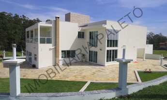 Imagem 5: REF 2562 Sobrado 4 suítes em condomínio fechado, frente ao asfalto, próximo ao clube