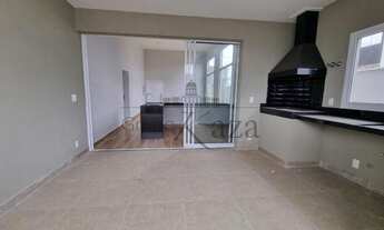 Imagem 4: Casa de condomínio sobrado para venda possui 237 metros quadrados com 4 quartos