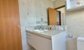 Imagem 3: Casa de condomínio sobrado para venda possui 220 metros quadrados com 3 quartos