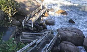 Imagem 5: Casa de condomínio sobrado para venda tem 350 metros quadrados com 5 quartos