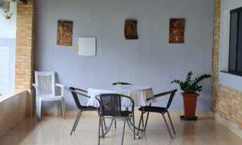 Imagem 6: Casa para venda tem 198 metros quadrados com 4 quartos