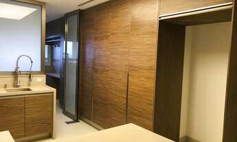 Imagem 3: **Imponente apartamento de 750 m² de extremo bom gosto no Parque Cidade Jardim, living in